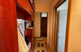 Apartament de 2 camere, decomandat, 54 mp si copertina in spatele blocului,Tudor