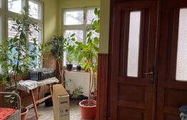 Casa cu 2 camere, 100 mp, teren 400 mp, zona pod Unirii