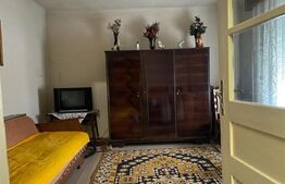 Casa cu 2 camere, 100 mp, teren 400 mp, zona pod Unirii