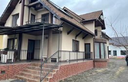 Casa cu 4 camere, 210 mp, zona Unirii