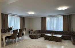 Casă de 454 mp, teren de 1000 mp, Livezeni