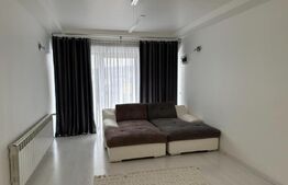 Casă de 454 mp, teren de 1000 mp, Livezeni