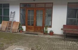 Două Case + 2 Spații Comerciale, 440 mp Utili – pe Str. Libertății!