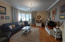 Casa situată in zona centrala, 3 camere 157 mp utili si 863 mp total