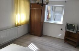 Casa cu 2 imobile, 2 camere, 140mp, Central