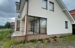 Casa 4 camere, 148MP, cartier Orizont, Livezeni