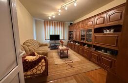 Apartament cu 3 camere, 70 mp, Garaj, zona Mureseni
