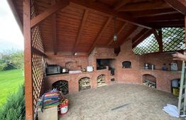 Casa de vânzare cu 5 camere, 250 mp utili, teren 1200 mp, zona liniștită! 