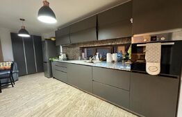 Casa cu jacuzzi ,5 camere ,196 mp utili, Livezeni