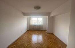 Apartament de 4 camere, 107 mp, etaj intermediar, Ultracentral