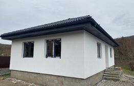  Casa individuala 83 mp, teren 438 mp, Remetea