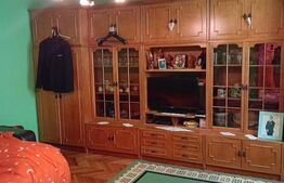 Vand casa cu 3 camere singur in curte p+m in Dambul Pietros