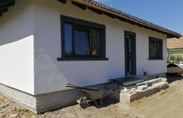 Casa semifinisata de 4 camere, fara etaj, in Nazna