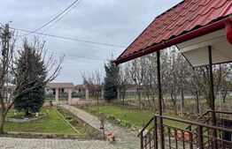 Casa cu 3 camere, 160 mp, Santana de Mures