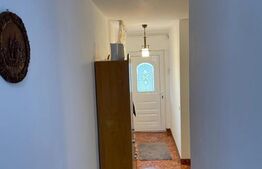 Casa cu 3 camere, 160 mp, Santana de Mures