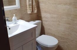 Apartament cu 3 camere, 100 mp, etaj intermediar, Rovinari