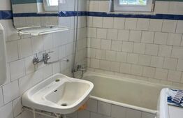 Apartament cu 3 camere, 63.4 mp, zona Dambu 