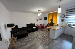 Apartament 2 camere, 72 mp, 2 balcoane, zona Unirii