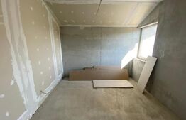  2 case, 138 mp, cu curte individuala de 500mp, in Livezeni 