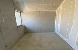  2 case, 138 mp, cu curte individuala de 500mp, in Livezeni 