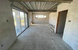  2 case, 138 mp, cu curte individuala de 500mp, in Livezeni 