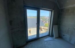  2 case, 138 mp, cu curte individuala de 500mp, in Livezeni 