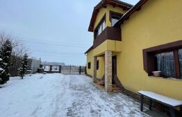 Casa de vânzare cu 5 camere, 1100 mp teren, Periș 