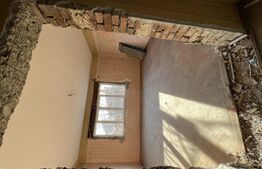 Apartament cu 3 camere, etaj 1, 104 mp cu balcon, Central