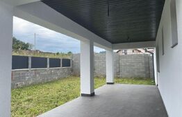 Casa nouă stil mediteranean, 180 mp utili, 610 mp teren, zona Santana