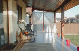 Casa 3 camere,114 mp utili,500 mp teren in Nazna