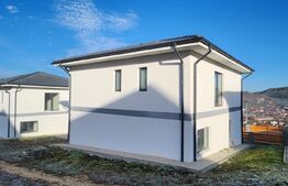 Vila superba cu o panorama deosebita asupra orasului situata in Corunca