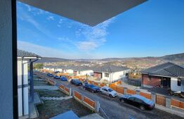 Vila superba cu o panorama deosebita asupra orasului situata in Corunca