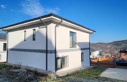 Vila superba cu o panorama deosebita asupra orasului situata in Corunca