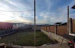 Casa 2 camere , 68mp utili,250 mp teren ,in Santana de Mures