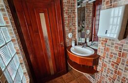 Casă de vânzare de 380mp utili și 3500 mp teren în Sângeorgiu de Mureș