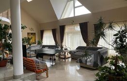 Casa cu 5 camere, 386 mp, Sangeorgiu de Mures, zona Apollo Spa