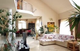 Casa cu 5 camere, 386 mp, Sangeorgiu de Mures, zona Apollo Spa