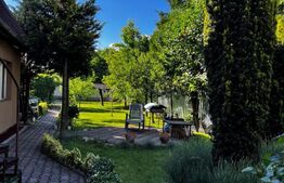 Casa Sangeorgiu, singur in curte, 9 arii teren