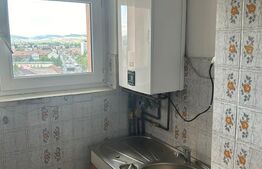 Apartament 3 camere, 85mp, zona Policlinica 2
