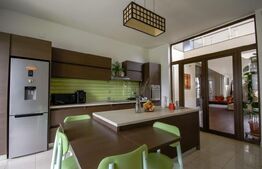 Villa deosebita, 5 camere, 400mp, cartierul Horgosa