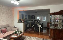 Casa cu 3 camere, 96 mp, în Santana de Mures