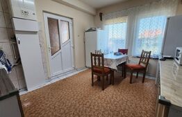 Casa cu 4 camere, 170 mp, Santana de Mures