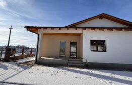 Casa 2 camere, 80 mp utili, 250 mp teren, Sancraiul de Mures