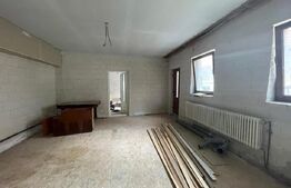 Casa de 253 mp, teren 500 mp, parcare, zona Centrala