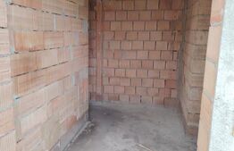 Casa duplex in rosu 119 mp Santana