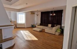 Corunca, casa 280 mp, teren 16 ari, cu picina exterioara