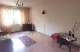 Apartament situat in 7 noiembrie, 2 camere, etaj intermediar, CF 1