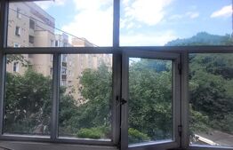 Apartament situat in 7 noiembrie, 2 camere, etaj intermediar, CF 1