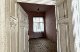 Casa cu 3 camere , 140mp, zona Ultracentrala