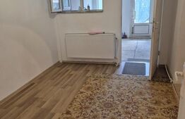  Casa in curte comuna, formata din doua corpuri, teren 345mp